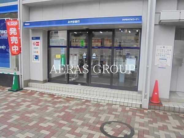 【周辺】みずほ銀行市川支店 585m