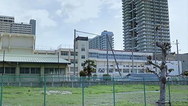 【周辺】神戸市立駒ケ林中学校 1025m