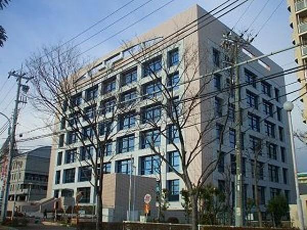 【周辺】神戸市長田区役所 921m