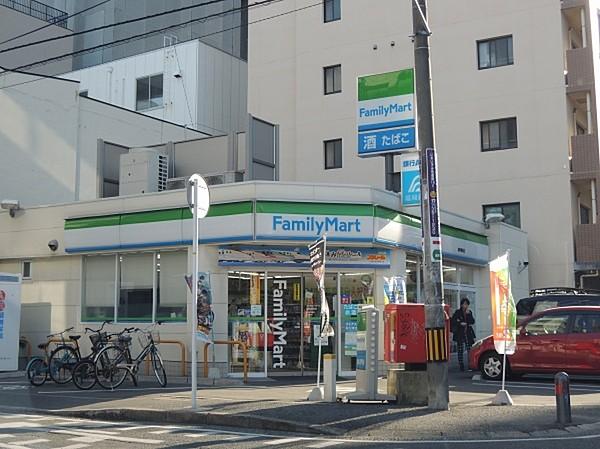 【周辺】ファミリーマート 福岡薬院店（164m）