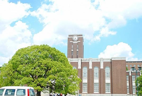 【周辺】京都大学吉田キャンパス 1369m