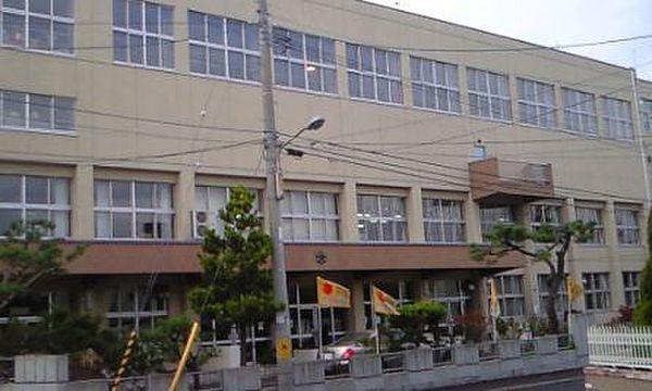 【周辺】小学校「札幌市立福住小学校まで1102m」