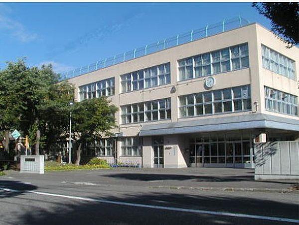 【周辺】小学校「札幌市立青葉小学校まで200m」