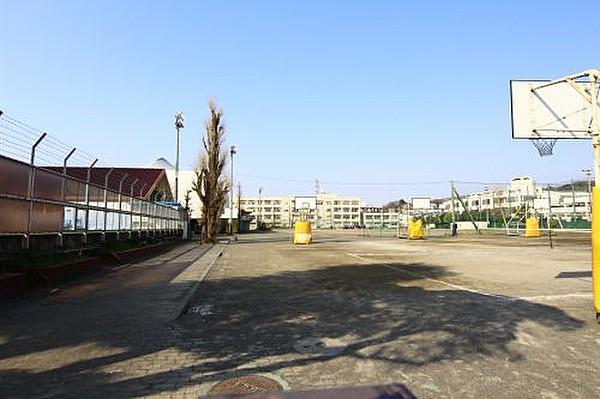 【周辺】中学校横浜市立日吉台中学校まで128ｍ