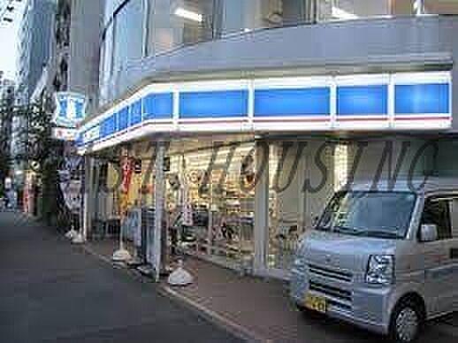 【周辺】ローソン 新宿富久町店 1229m