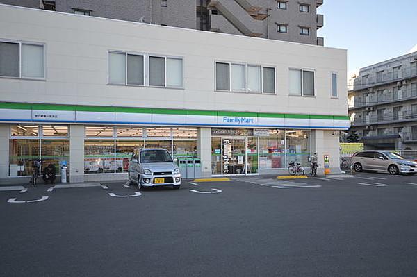 【周辺】ファミリーマート仲六郷第一京浜店 268m