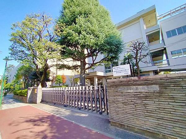 【周辺】武蔵野市立第一中学校 徒歩5分。 390m