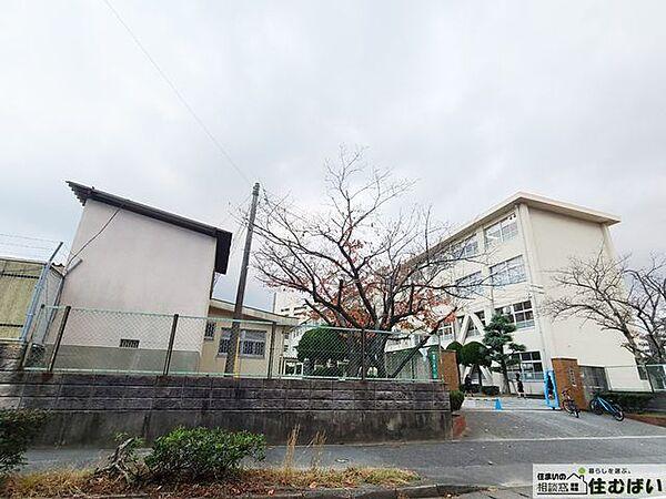 【周辺】福岡市立福浜小学校 （徒歩4分）小学校がお近くで小さなお子様がいらっしゃるご家庭でも安心です♪ 300m