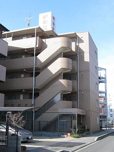 【外観】ＪＲ加古川駅前の5階建て単身用マンションです。
