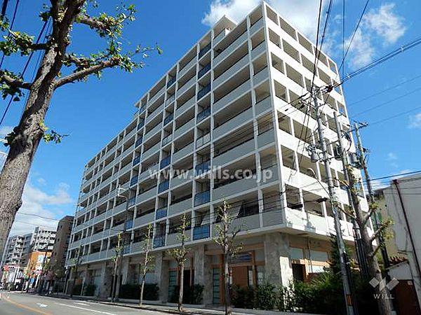 【外観】ワコーレ伊丹西台ガーデンズは、和田興産が手掛けるワコーレシリーズのマンション。ホテルライクな洗練されたデザインが特徴です。