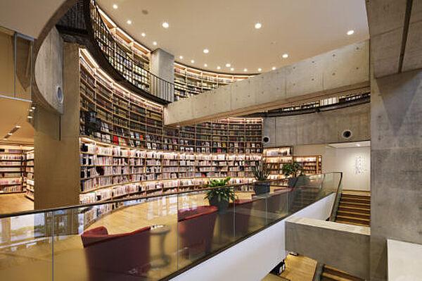【周辺】【図書館】海老名市立中央図書館まで1638ｍ