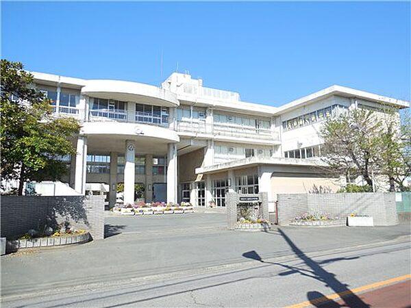 【周辺】鴻巣市立赤見台中学校