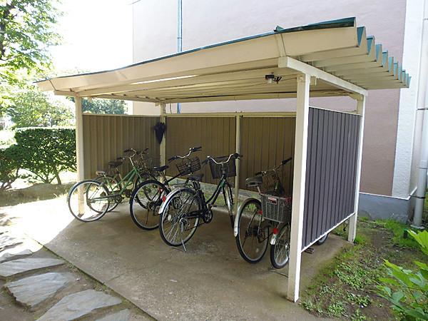 【駐車場】ゆったりスペースの自転車置場！