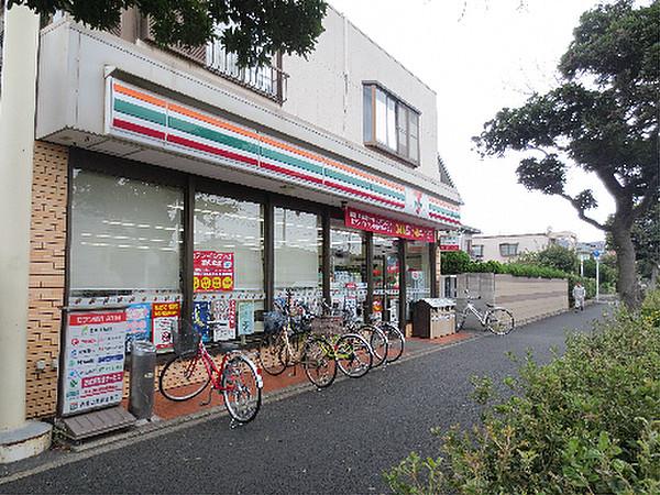 【周辺】セブンイレブン 検見川浜店（584m）