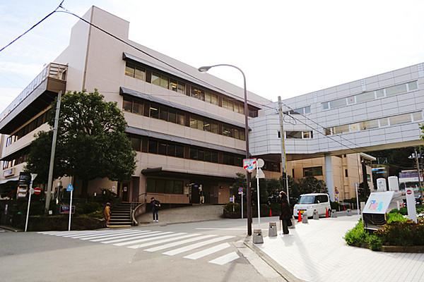 【周辺】国家公務員共済組合連合会横須賀共済病院 徒歩 約4分（約277m）
