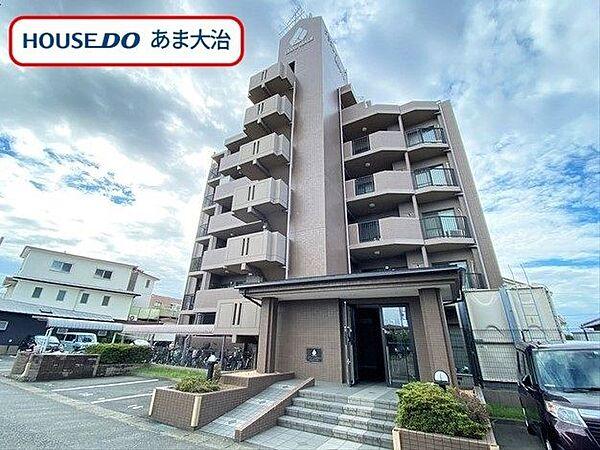 【外観】名古屋市内へのアクセスも良好な下萱津山伏エリア。6階建て総戸数17戸の5階に位置する4LDKです。玄関にアルコープのある角部屋で防犯面でも安心ですね。