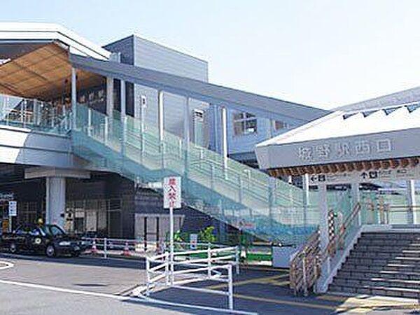 【周辺】【JR城野駅】掃除も行き届いており、綺麗な駅です。北九州総合病院まで駅から徒歩約2分。近隣にはスーパーや銀行、コンビニがありとても便利です♪ 1469m