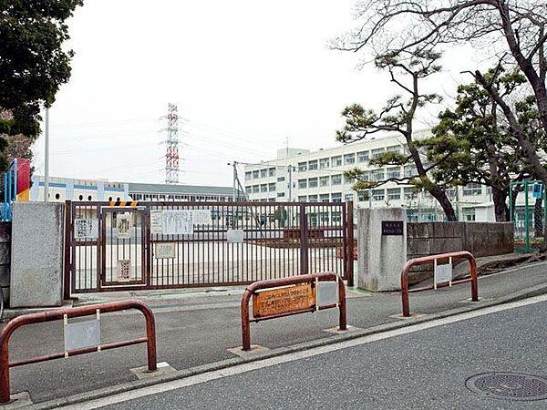 【周辺】横浜市立東希望が丘小学校 徒歩7分。 550m