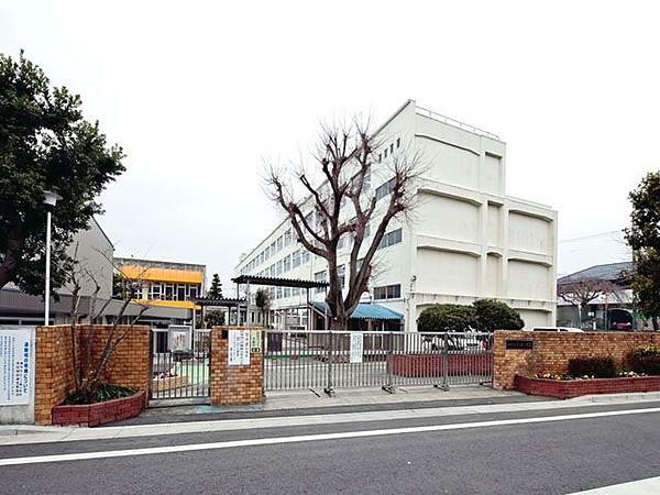 【周辺】横浜市立二つ橋小学校 徒歩14分。 1100m