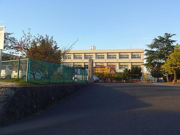 【周辺】市立新知小学校