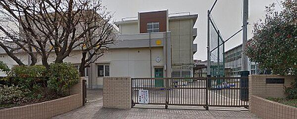 【周辺】横浜市立北綱島小学校（194m）