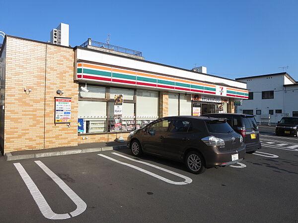 【周辺】セブンイレブン 北見大通東3丁目店（337m）