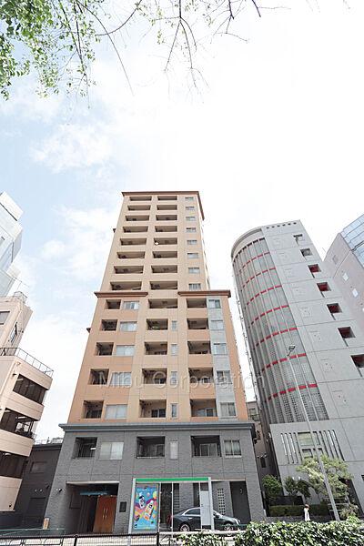 【外観】15階建総戸数60戸のマンション