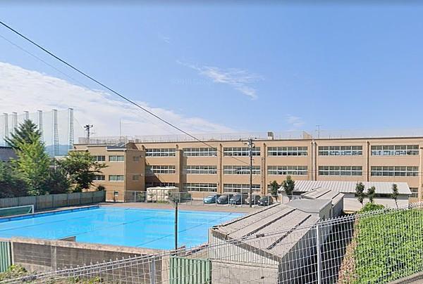 【周辺】金沢市立城南中学校（1176m）