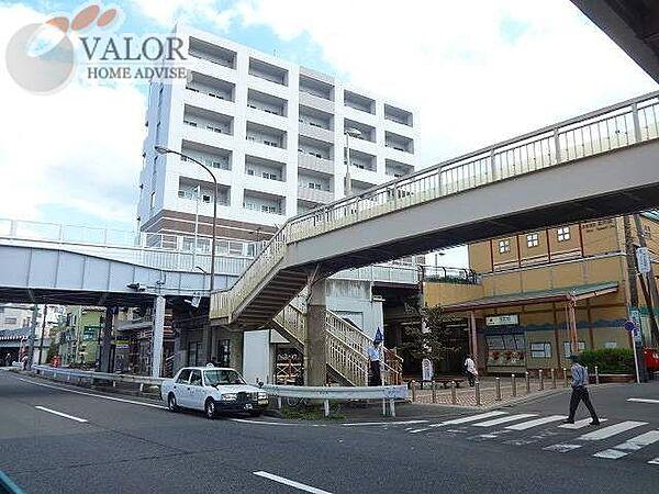 【周辺】反町駅(東急 東横線) 徒歩5分。 360m