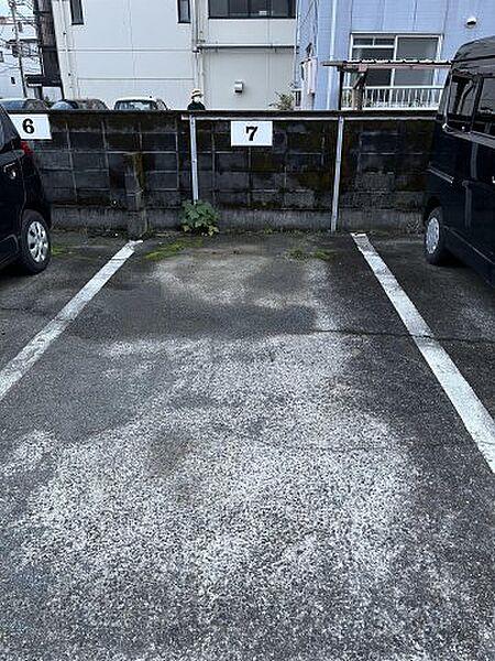 【駐車場】駐車場があります