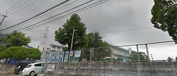 【周辺】北九州市立葛原小学校（646m）