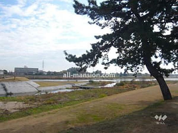 【周辺】敷地東側には、武庫川が流れています。