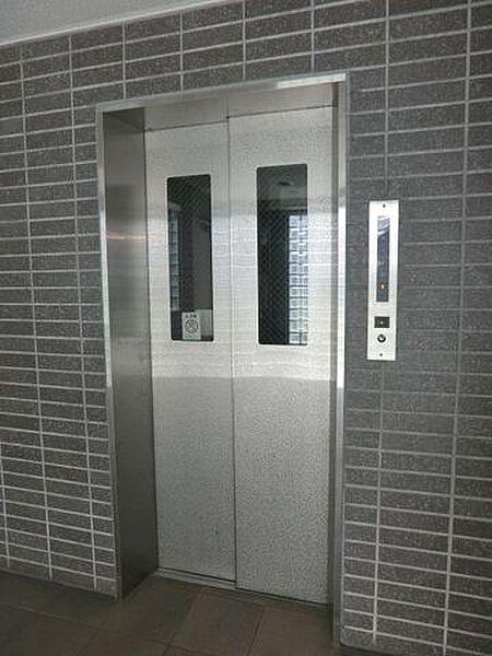【エントランス】エレベーター対応
