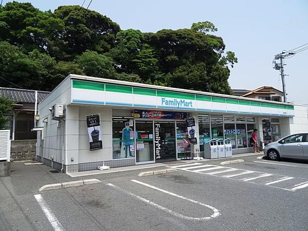 【周辺】ファミリーマート 八幡本城東店（543m）