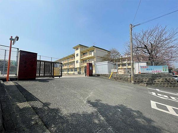 【周辺】北九州市立竹末小学校（259m）