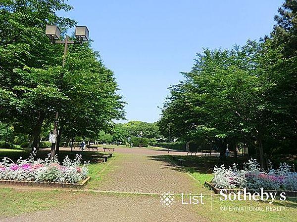 【周辺】夢見ケ崎公園 徒歩10分。 760m