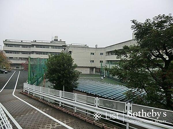 【周辺】横浜市立松本中学校 650m