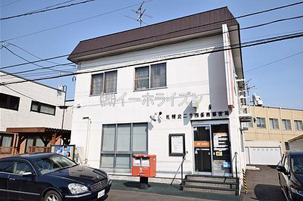 【周辺】郵便局「札幌北二十四条西郵便局まで707m」
