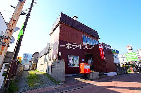【周辺】郵便局「札幌八軒郵便局まで611m」