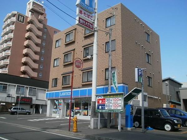 【周辺】コンビニエンスストアローソン 札幌南10条店まで171ｍ