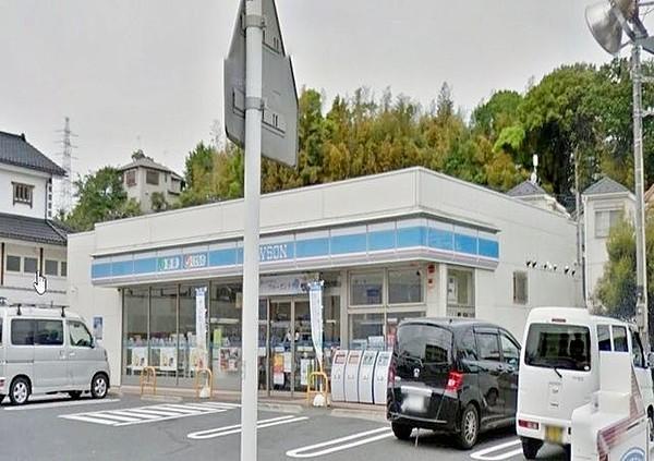 【周辺】ローソン南戸塚店 806m