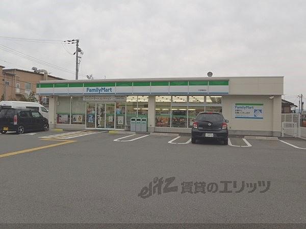【周辺】ファミリーマート　大津唐崎店まで580メートル