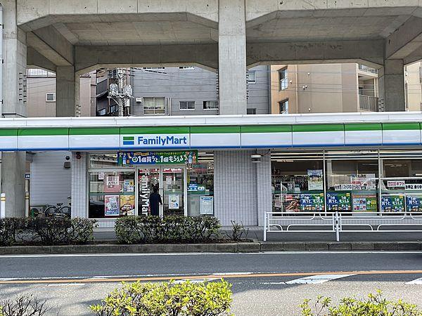 【周辺】ファミリーマート武蔵中原店（徒歩3分約240m）