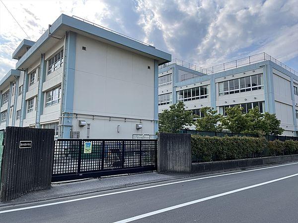 【周辺】川崎市立西中原中学校（徒歩4分約320m）