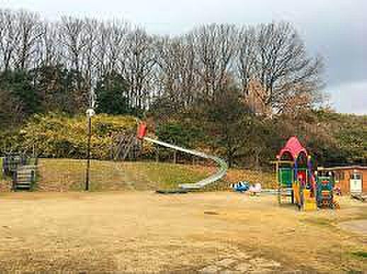 【周辺】【公園】紫金山公園まで875ｍ