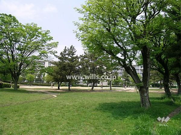 【周辺】公園竹見公園まで671ｍ