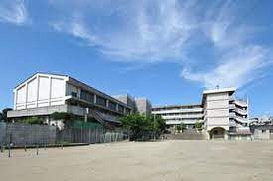 【周辺】【小学校】吹田市立南山田小学校まで160ｍ