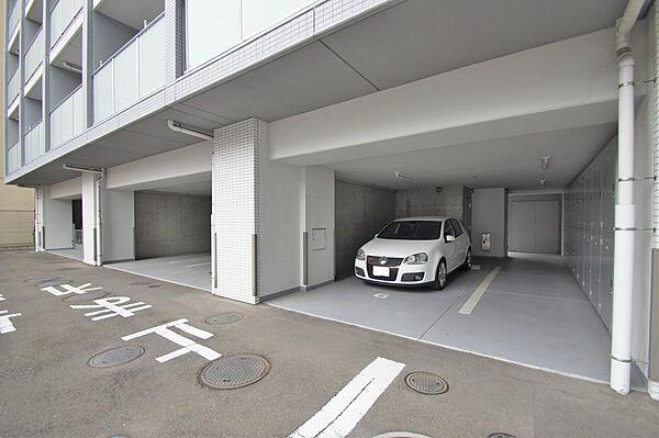 【駐車場】駐車場は平置き・機械式があります。