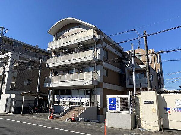 【外観】小田急線「柿生」駅まで徒歩2分の4階建てマンションです！駅近で通勤通学はもちろん、お買い物やお出かけにもGood☆