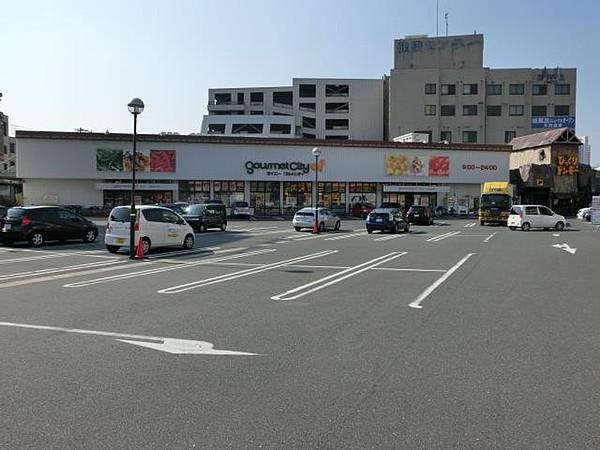 【周辺】グルメシティ小倉足立店 (446m)